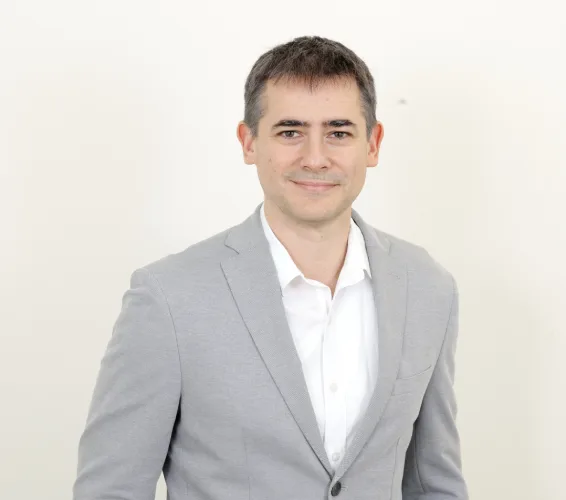 פרופ יעקב אולך